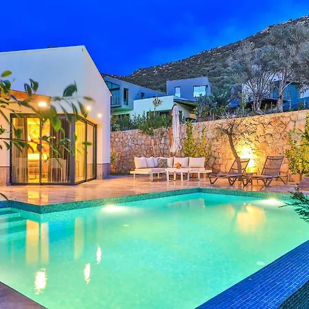 Isinda Villa *